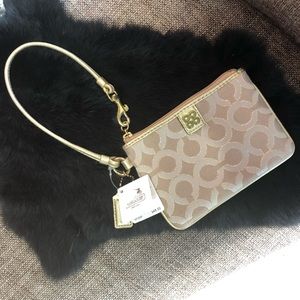 COACH 46804B Julia SP Op Art Light Khaki Beige / Gold Small Wristlet
